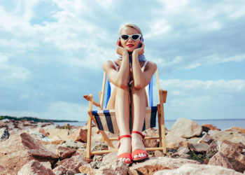 Ήλιος σε τετράγωνο με τον Ποσειδώνα στις 25/6/2026: Ποια 4 Ζώδια πρέπει να φυλαχτούν από «φούσκες» και μεγάλα λόγια;
