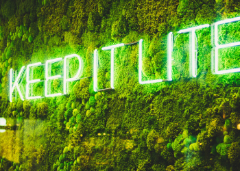 Η Αφροδίτη σε τετράγωνο με τον Δία στις 15/1/2025: Συναισθηματικές και οικονομικές εντάσεις.