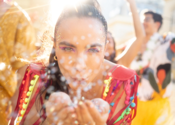 Η Αφροδίτη σε τρίγωνο με τον Δία στις 22/2/2026: Η στιγμή που το σύμπαν λέει «ναι» στην αγάπη!