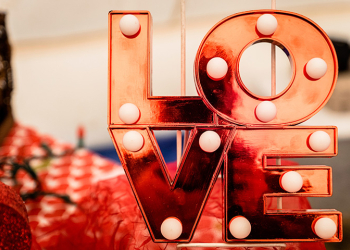 Η Αφροδίτη σε τρίγωνο με τον Άρη στις 22/5/2025: Όταν η επιθυμία συναντά την τόλμη!