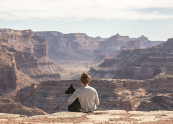 Ο Ερμής σε τετράγωνο με τον Δία στις 1/10/2025: Μεγάλα όνειρα, μικρά βήματα.