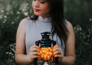 Ο Ερμής σε τετράγωνο με τον Ουρανό στις 10/2/2025: Επικοινωνιακή αναστάτωση και απρόβλεπτες αποκαλύψεις.