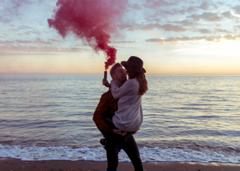 Αφροδίτη σε τετράγωνο με τον Δία στις 18/3/2026: Όταν η επιθυμία χάνει το μέτρο. 4 ζώδια θα παίξουν με τη φωτιά!