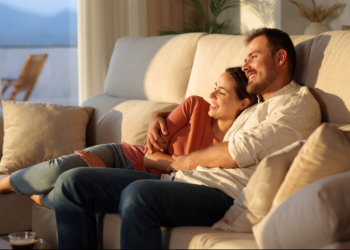 Τα green flags για κάθε ζώδιο που σου δείχνουν ότι σε εσένα βρήκε το λιμάνι του!